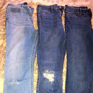Three Hollister size 7 Long Skinny Jeans